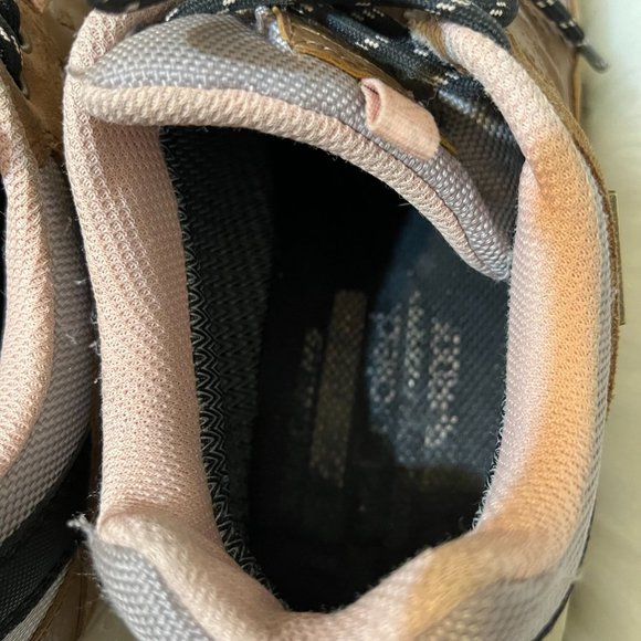 Skechers Women's Waterproof Trail Hiking Shoes, size 9 - Picture 6 of 13